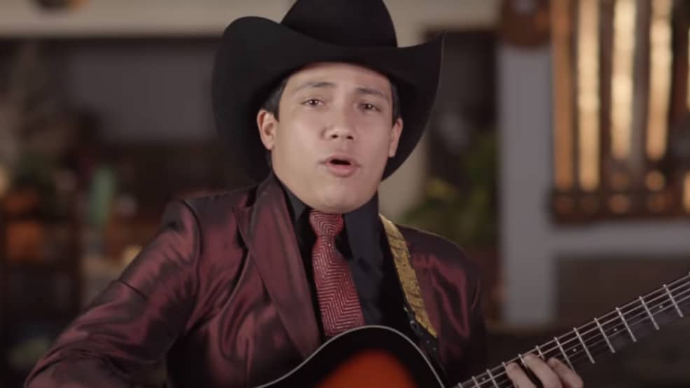 Asesinan al cantante de música de banda Julio Verdugo en Sinaloa