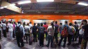 Línea 12 del Metro CDMX representaba para pobladores una oportunidad de transporte digno, moderno y limpio. (Foto: Cuartoscuro).