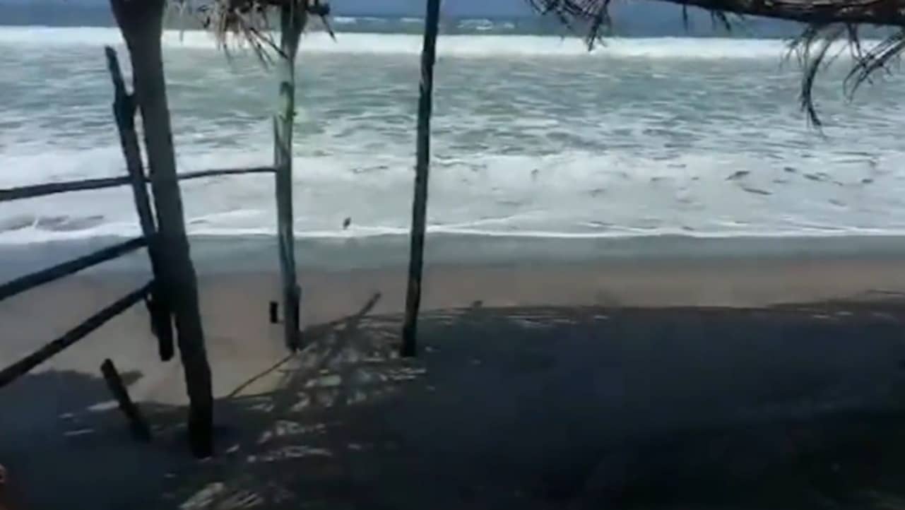 El fenómeno mar de fondo causa daños en playas de Colima