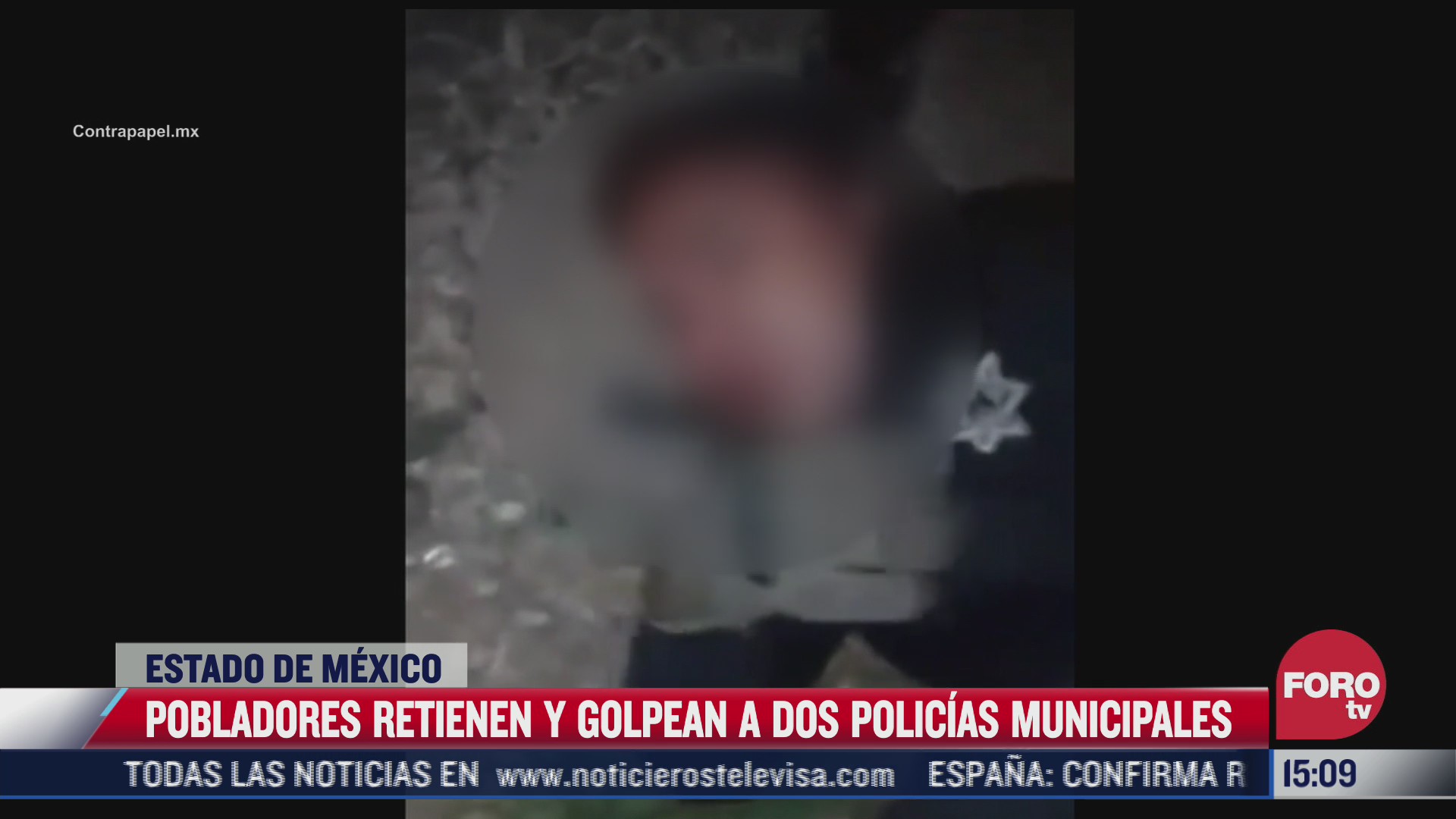 pobladores golpean a policias en el estado de mexico