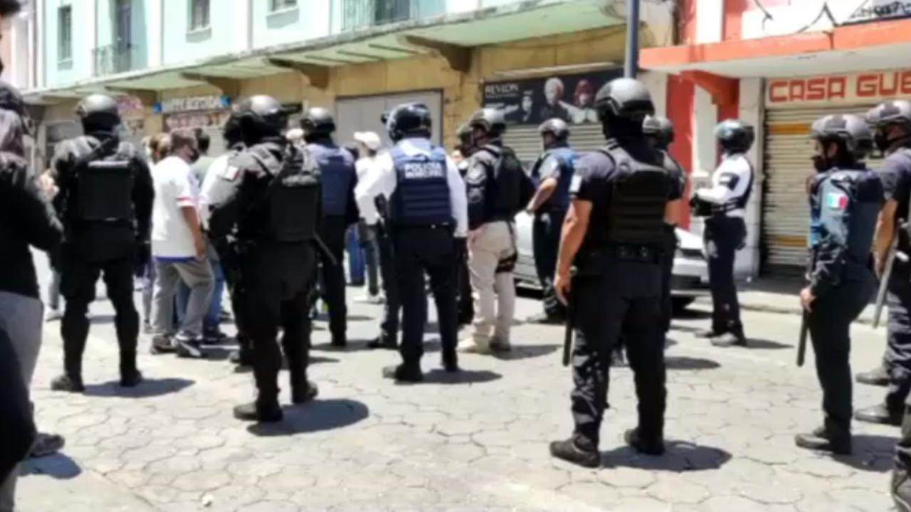 Riña entre comerciantes deja al menos cinco lesionados en Puebla