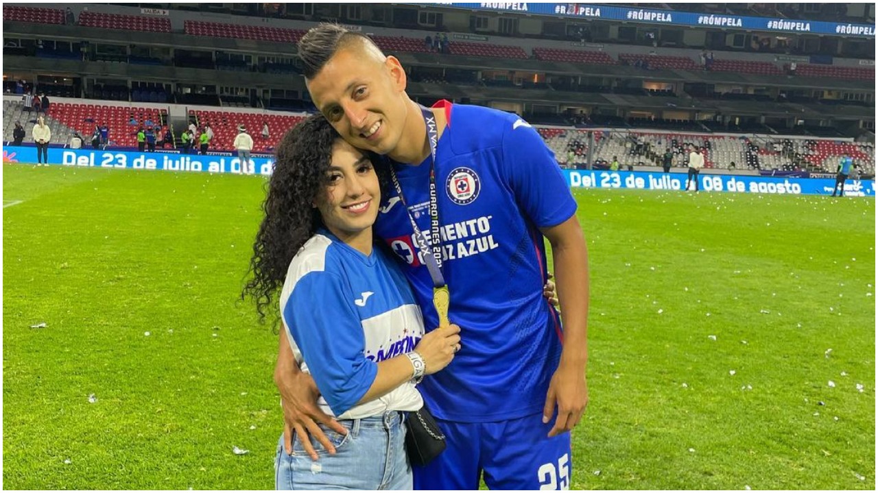 Roberto Piojo Alvarado dedica título de Cruz Azul a su hija recién fallecida