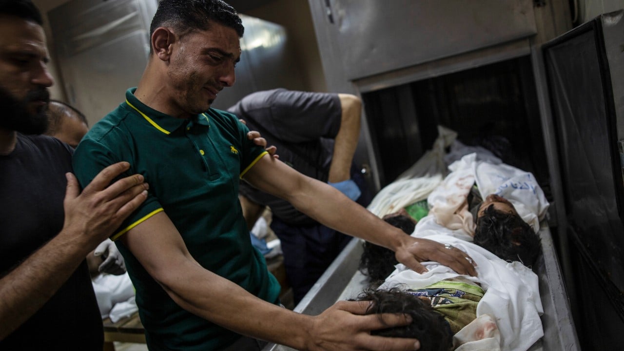 Sube a 119 la cifra de muertos en Gaza, 31 menores, tras masiva ofensiva israelí