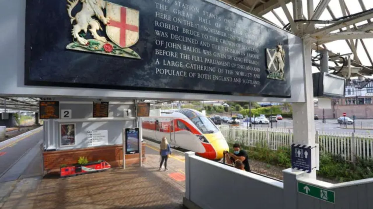 Interrumpen servicio de trenes de alta velocidad en Reino Unido por grietas