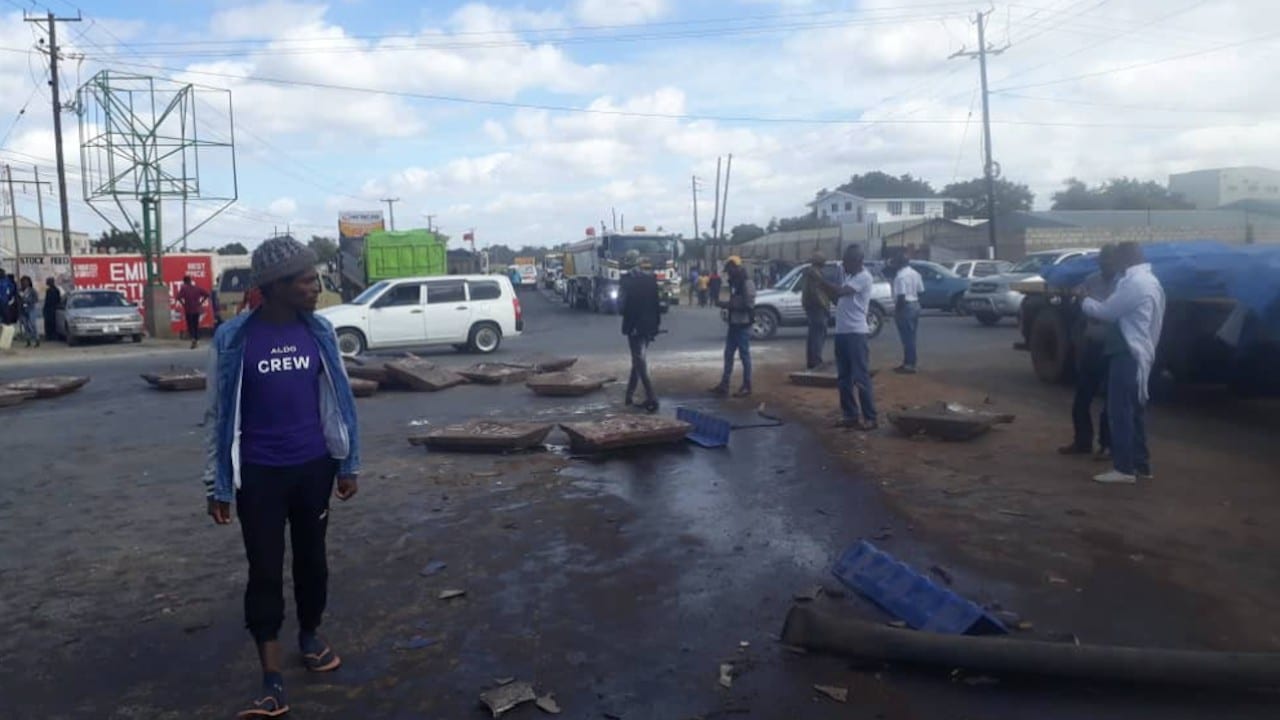 Accidente automovilístico en Zambia (Twitter: @Mwebantu)