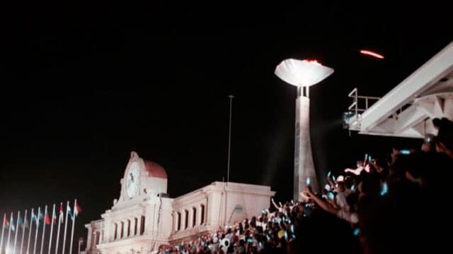 Barcelona 92: inauguración de los Juegos Olímpicos con la flecha y pebetero como protagonistas