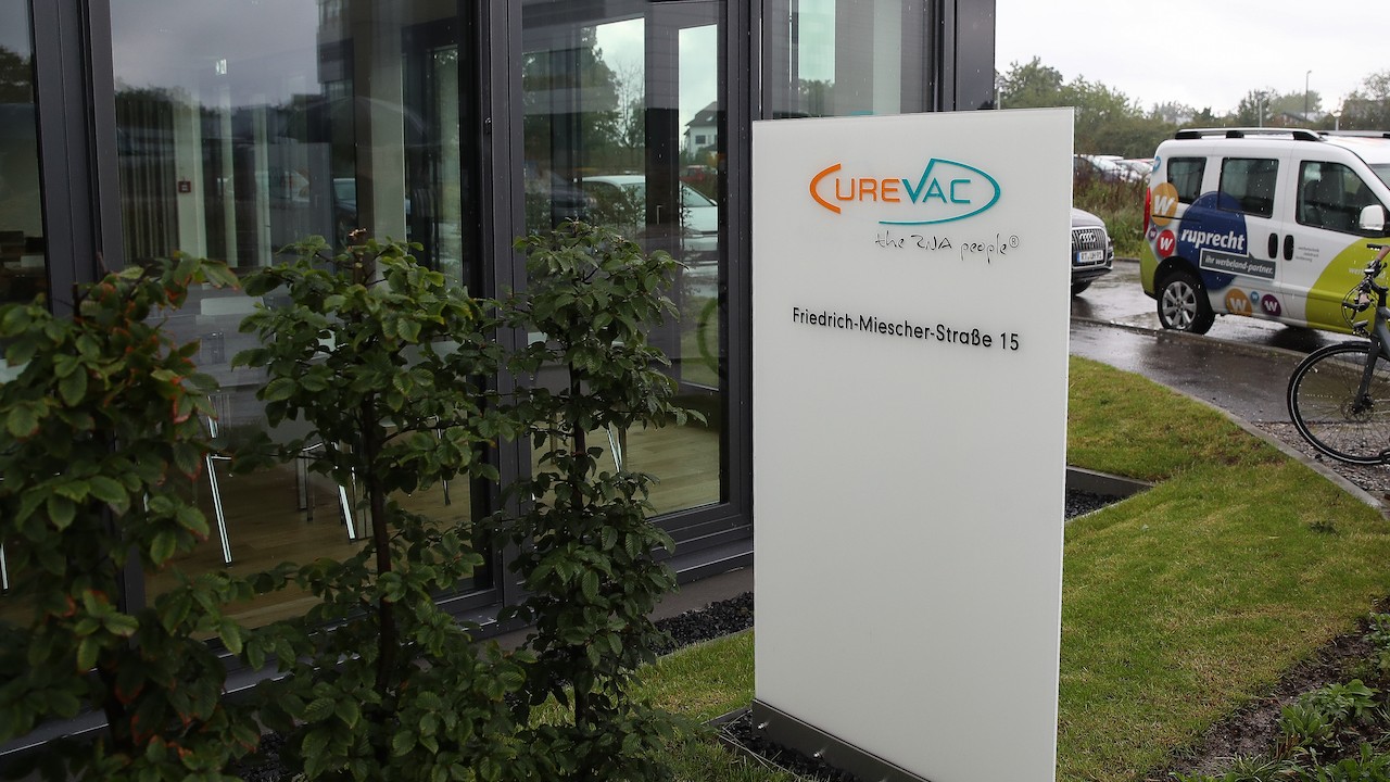 Vista general de la empresa del fabricante de vacunas alemán CureVac (Getty Images)