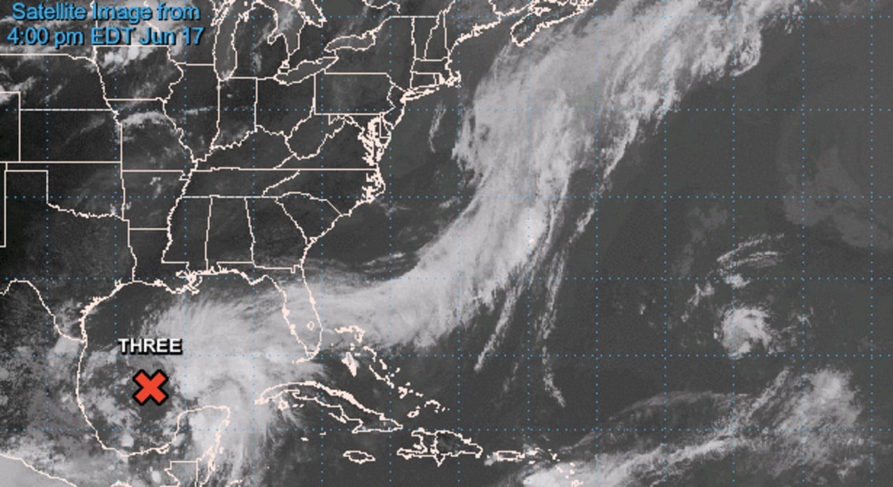 Prevén formación de una depresión tropical esta noche en el centro del Golfo de México (CNH)