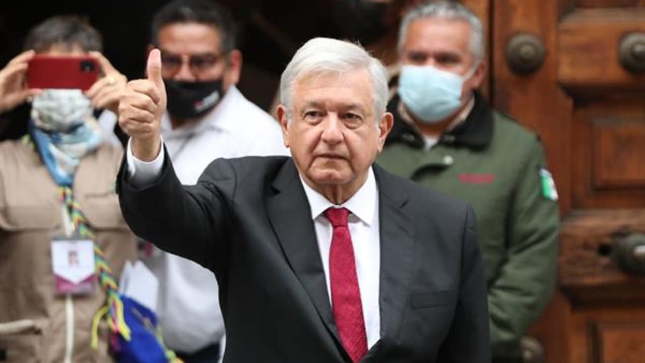El presidente López Obrador acudió a votar cerca de Palacio Nacional