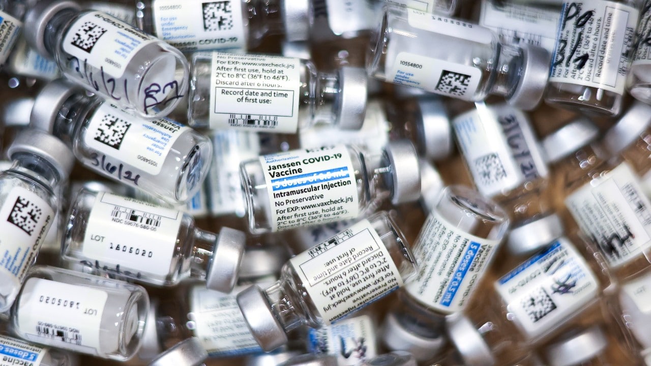 EMA critica desinformación de vacuna anticovid de AstraZeneca 
