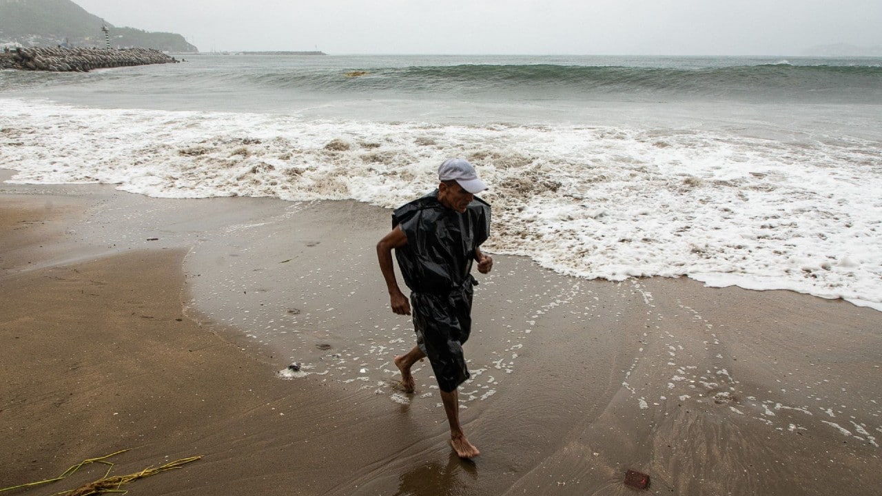 'Enrique' se degradó a depresión tropical antes de tocar tierra en BCS: SMN