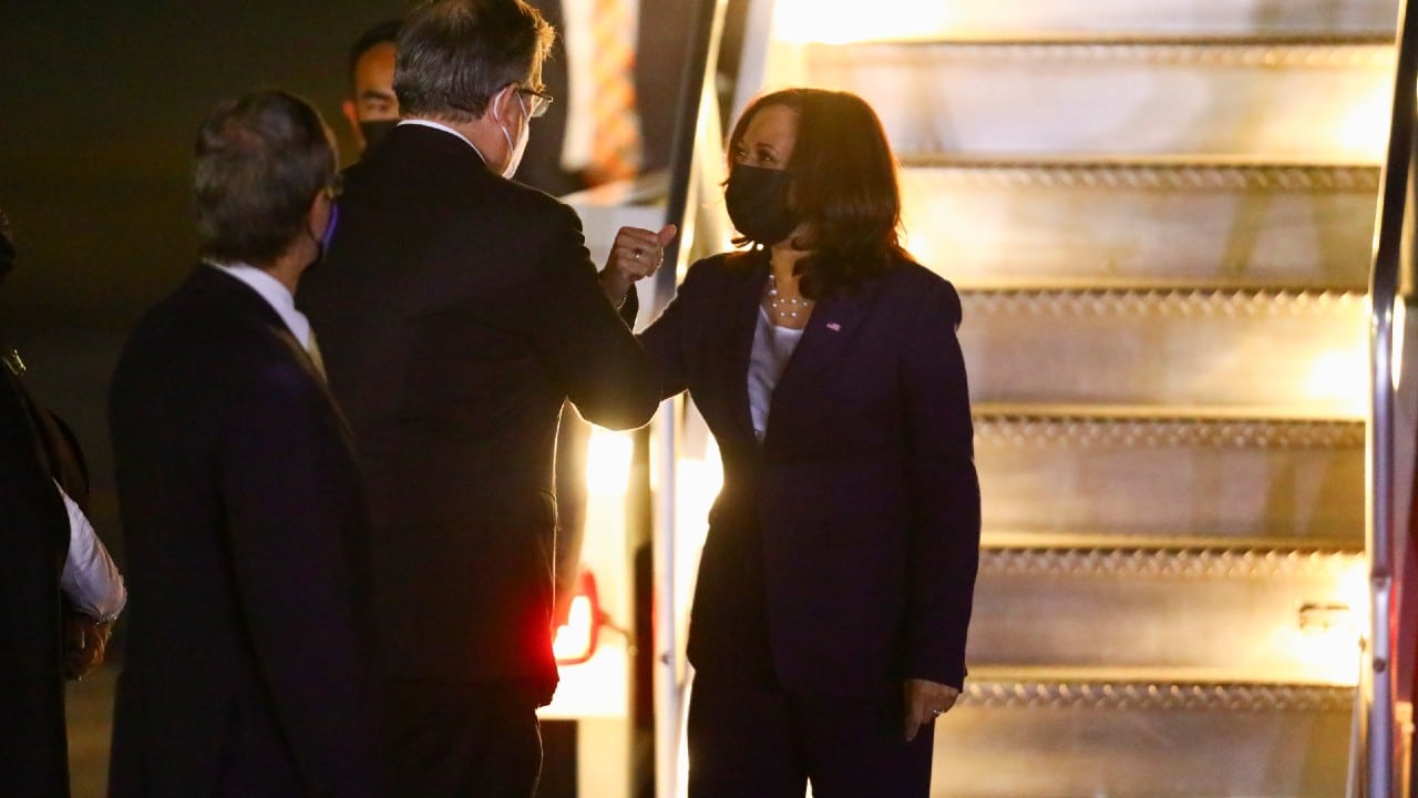 Kamala Harris, vicepresidenta de Estados Unidos, llega a la CDMX, Ebrard la recibe