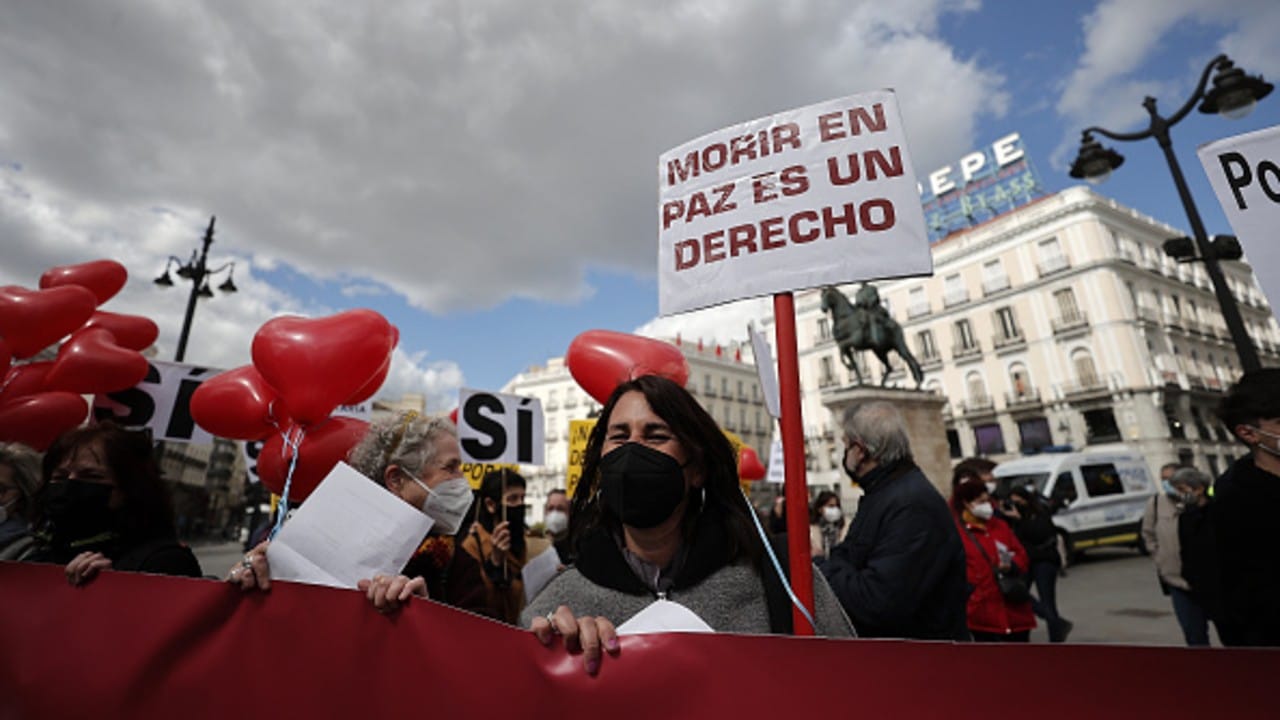 Manifestación en favor de la eutanasia en España