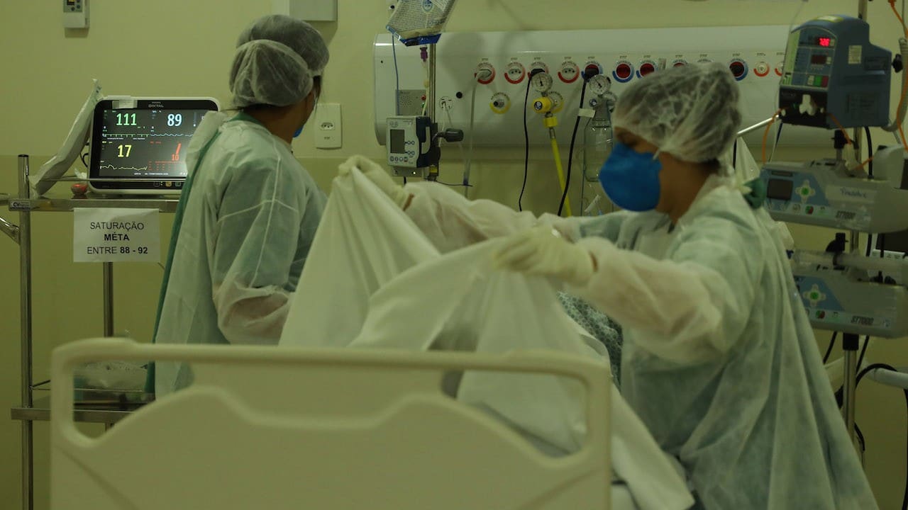 Paciente COVID-19 en un hospital de Brasil (Getty Images)