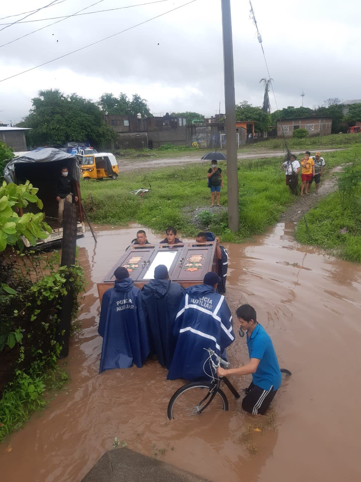 Video: Así desbordaron los ríos y arroyos en Oaxaca y Tabasco tras intensas lluvias