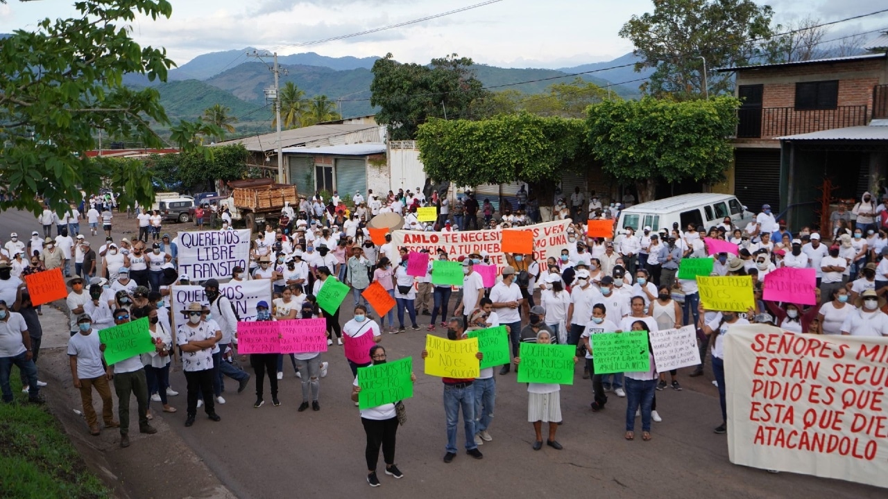 Pobladores de Aguililla, Michoacán han comenzado con protestas para exigir seguridad