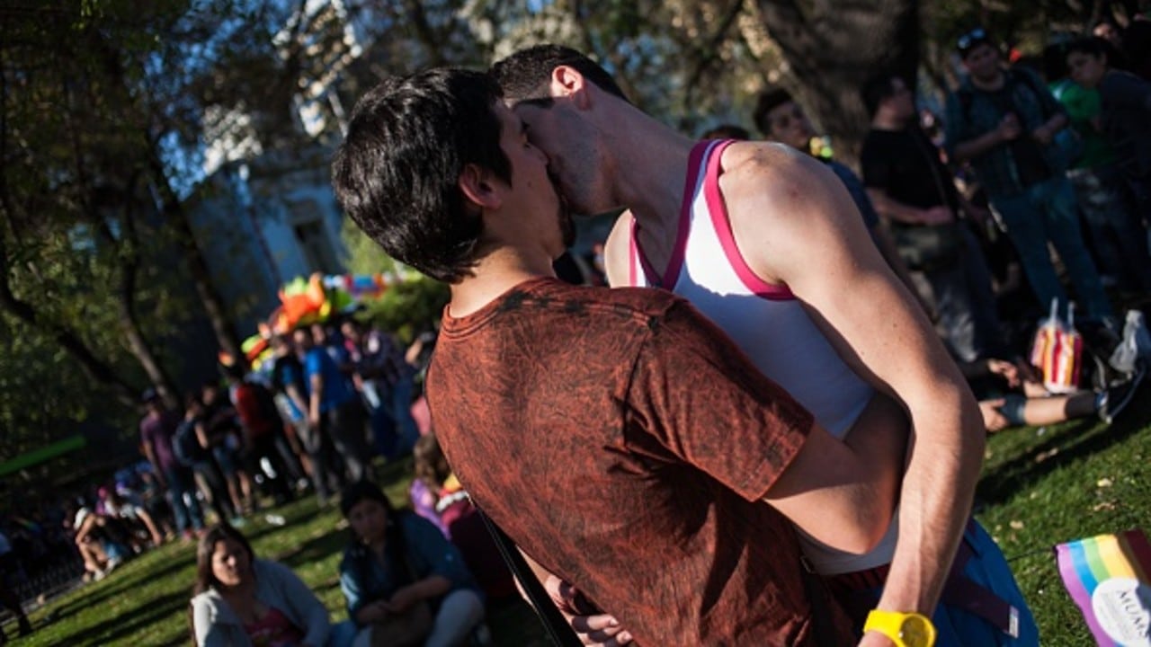 Avanza iniciativa de ley para matrimonio igualitario en Chile