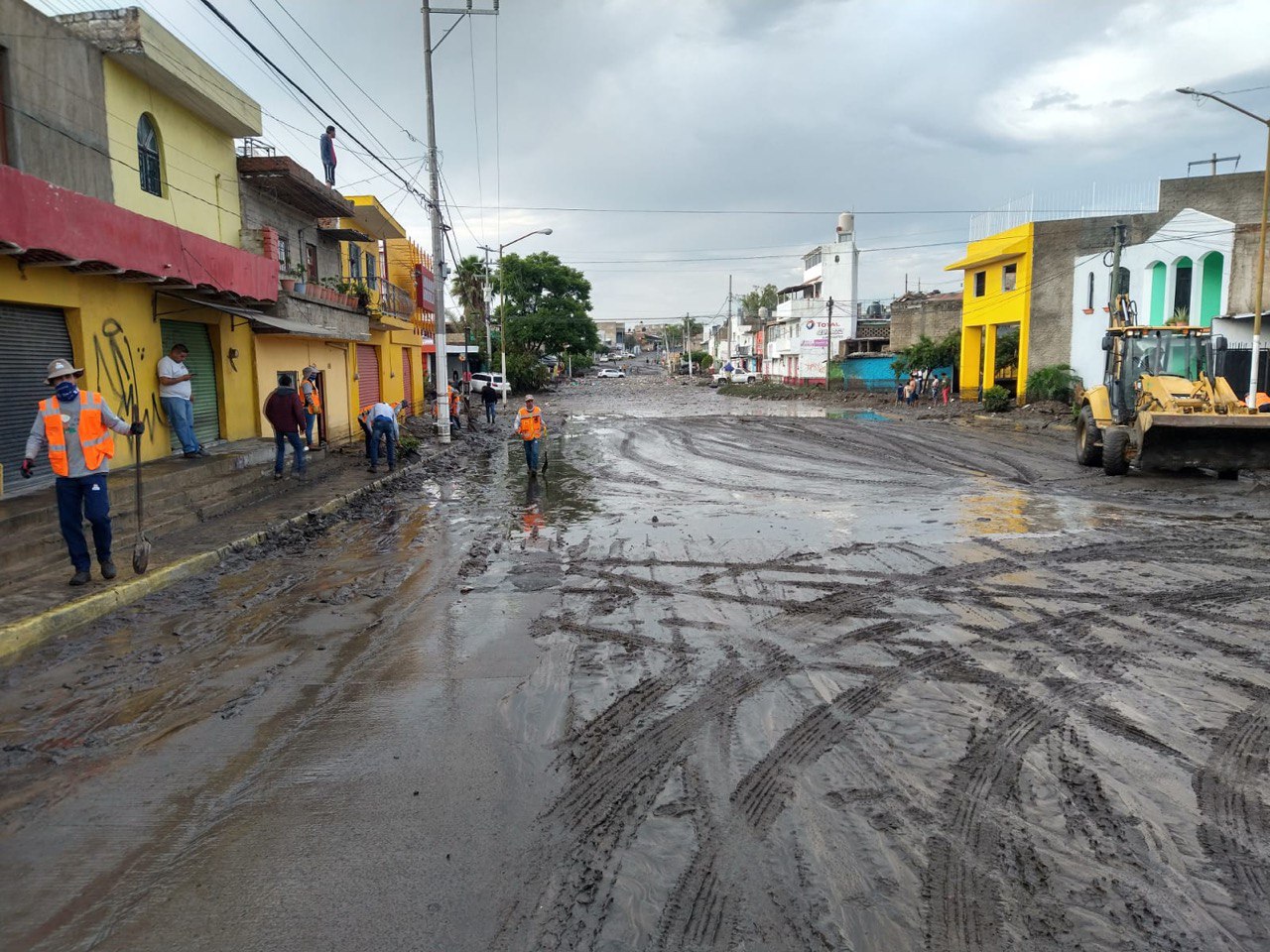 Fuerte lluvia deja daños severos en 10 colonias de Zapopan, Jalisco (Gobierno de Zapopan)