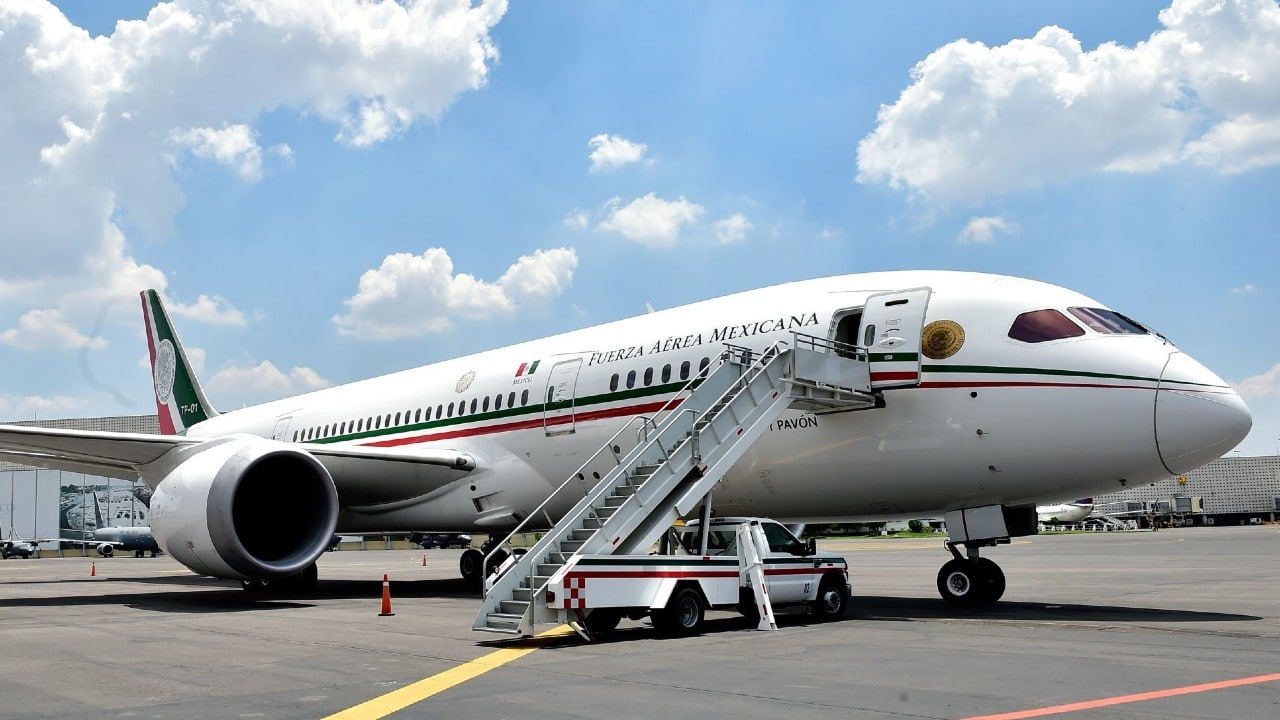 El avión presidencial en el AICM