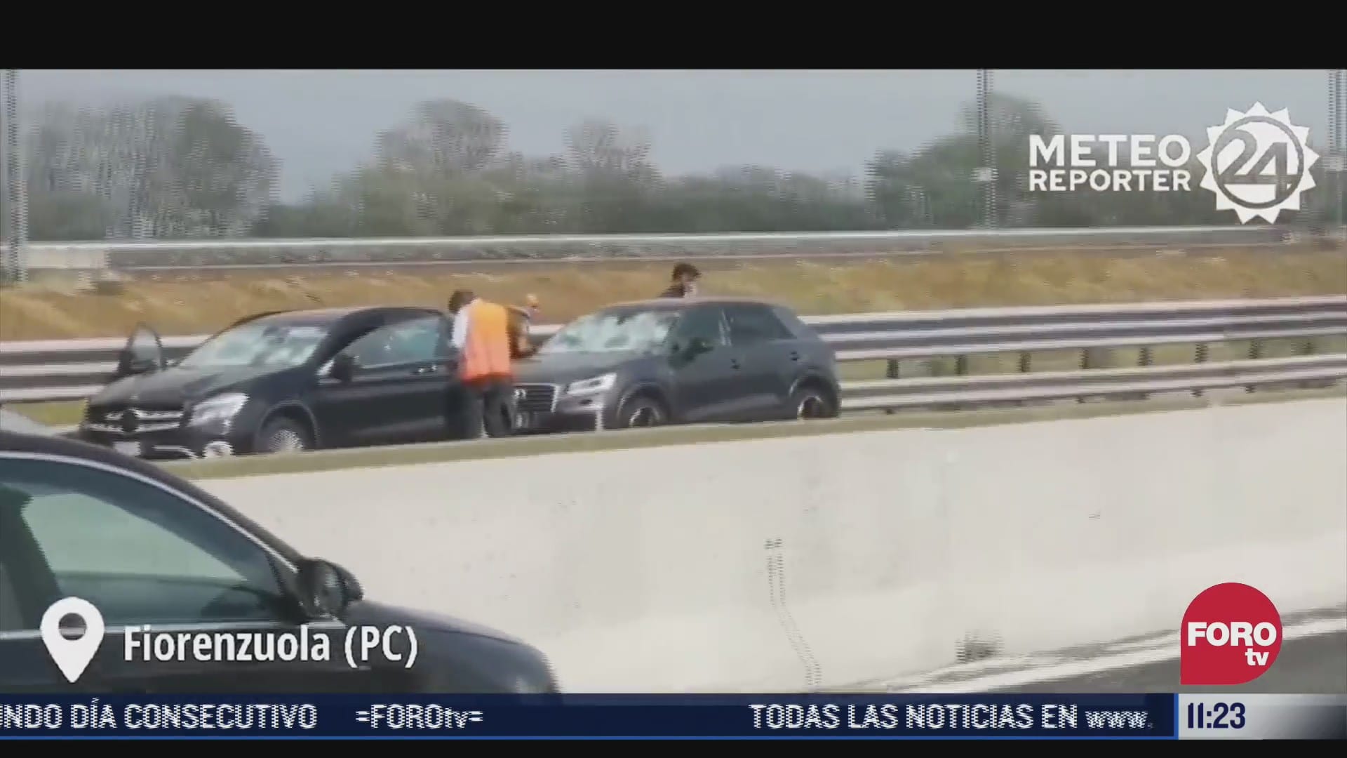 granizada causa danos a decenas de vehiculos en carretera de italia