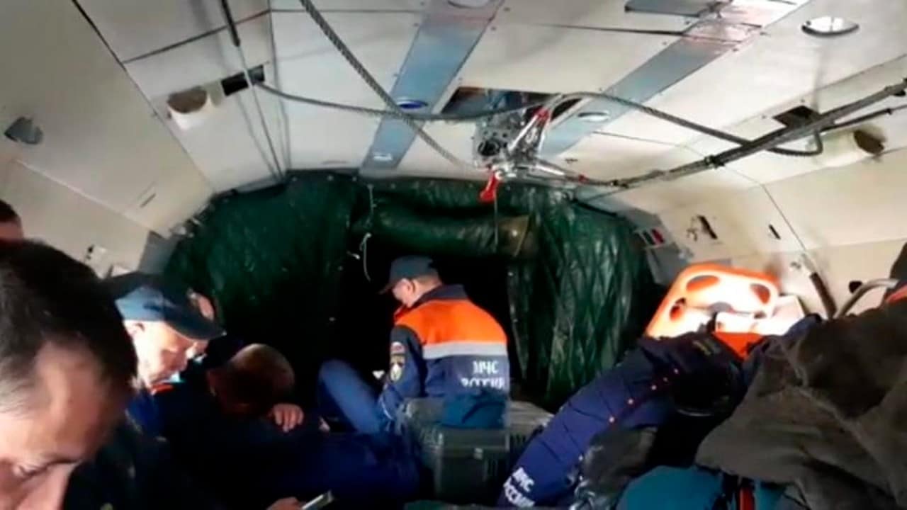 Hallan restos del avión que se estrelló en Rusia con 28 personas a bordo