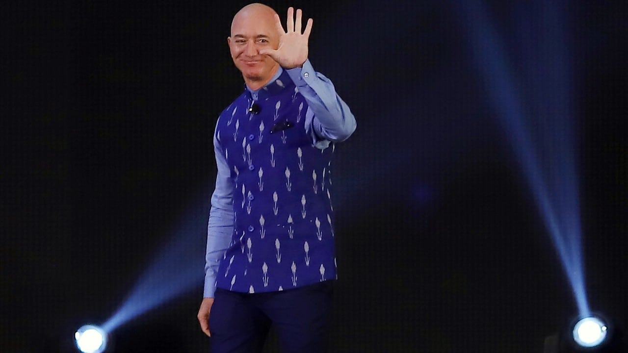Jeff Bezos deja de ser CEO de Amazon