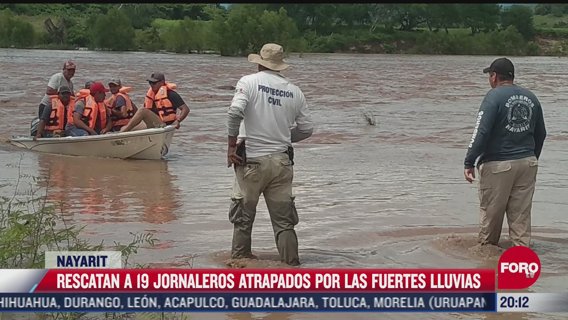 rescatan a 19 jornaleros atrapados por fuertes lluvias en nayarit