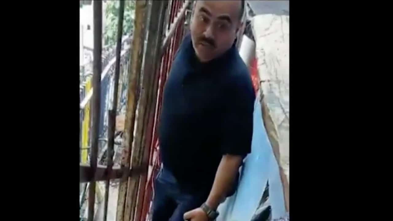 Video: Jefe de la Policía entra por la fuerza a una casa y golpea a una mujer en Ciudad Valles, SLP