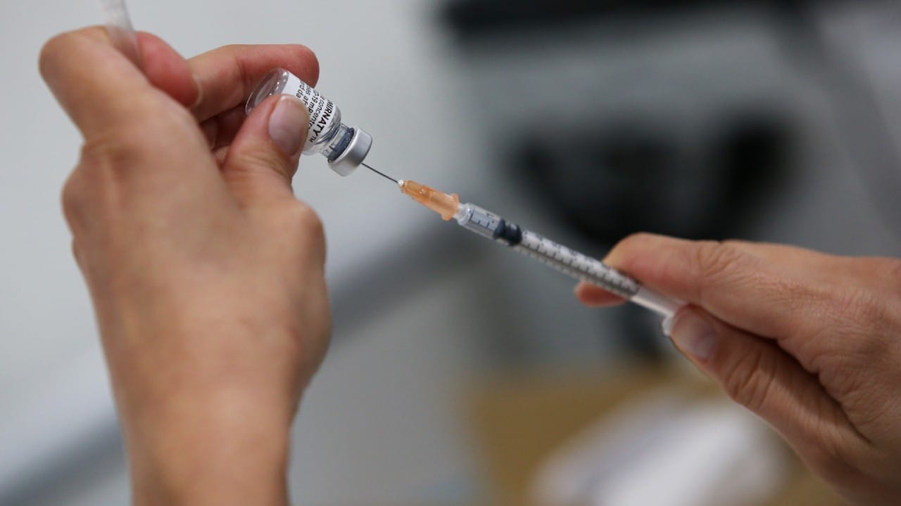 Unión Europea donará más de 200 millones de vacunas contra COVID-19