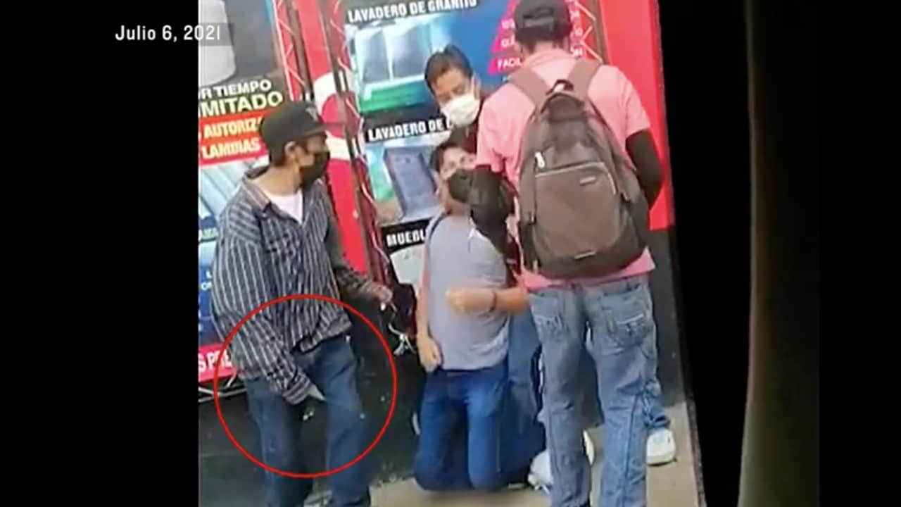 VIDEO Banda de asaltantes aplica la llave china a sus víctimas en Oaxaca