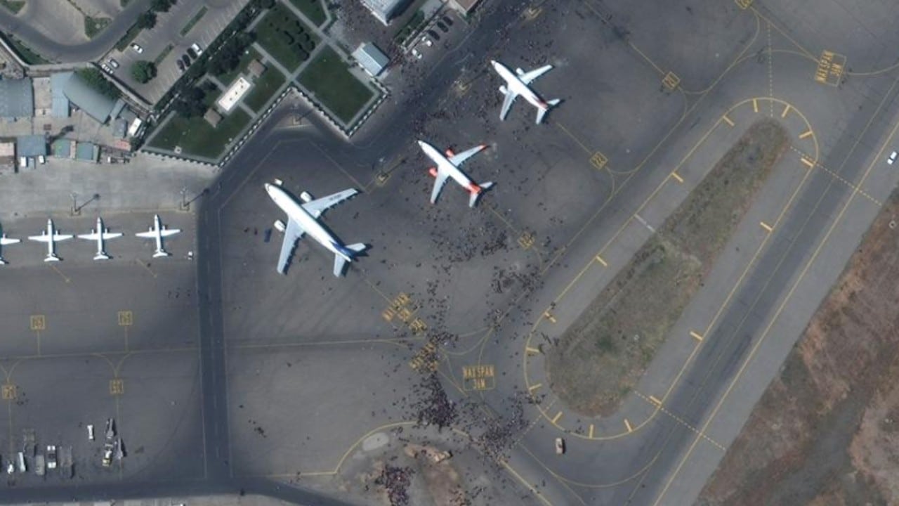Pista del Aeropuerto Internacional de Kabul (AP)