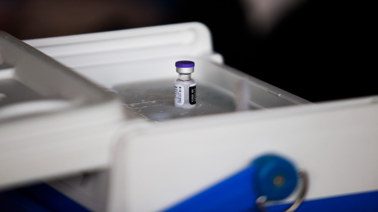 Dosis de vacuna COVID-19 (Getty Images)