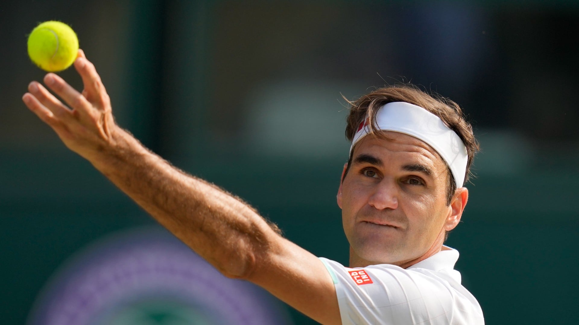 El tenista Roger Federer se someterá a una operación de rodilla