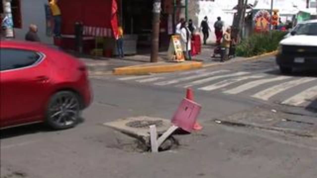 En CDMX, la ciudad de los baches, autoridades ofrecen seguro para cubrir daños