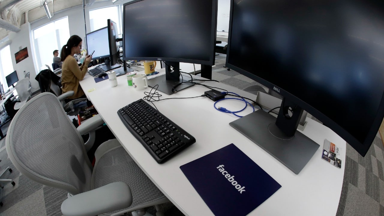 Facebook retrasa hasta 2022 regreso de empleados a la oficina por variante Delta