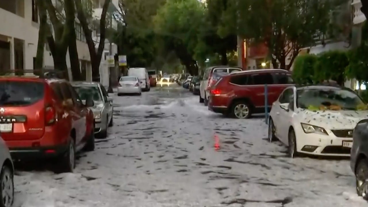 Lluvia y granizo provoca afectaciones en Portales Norte, CDMX (FOROtv)