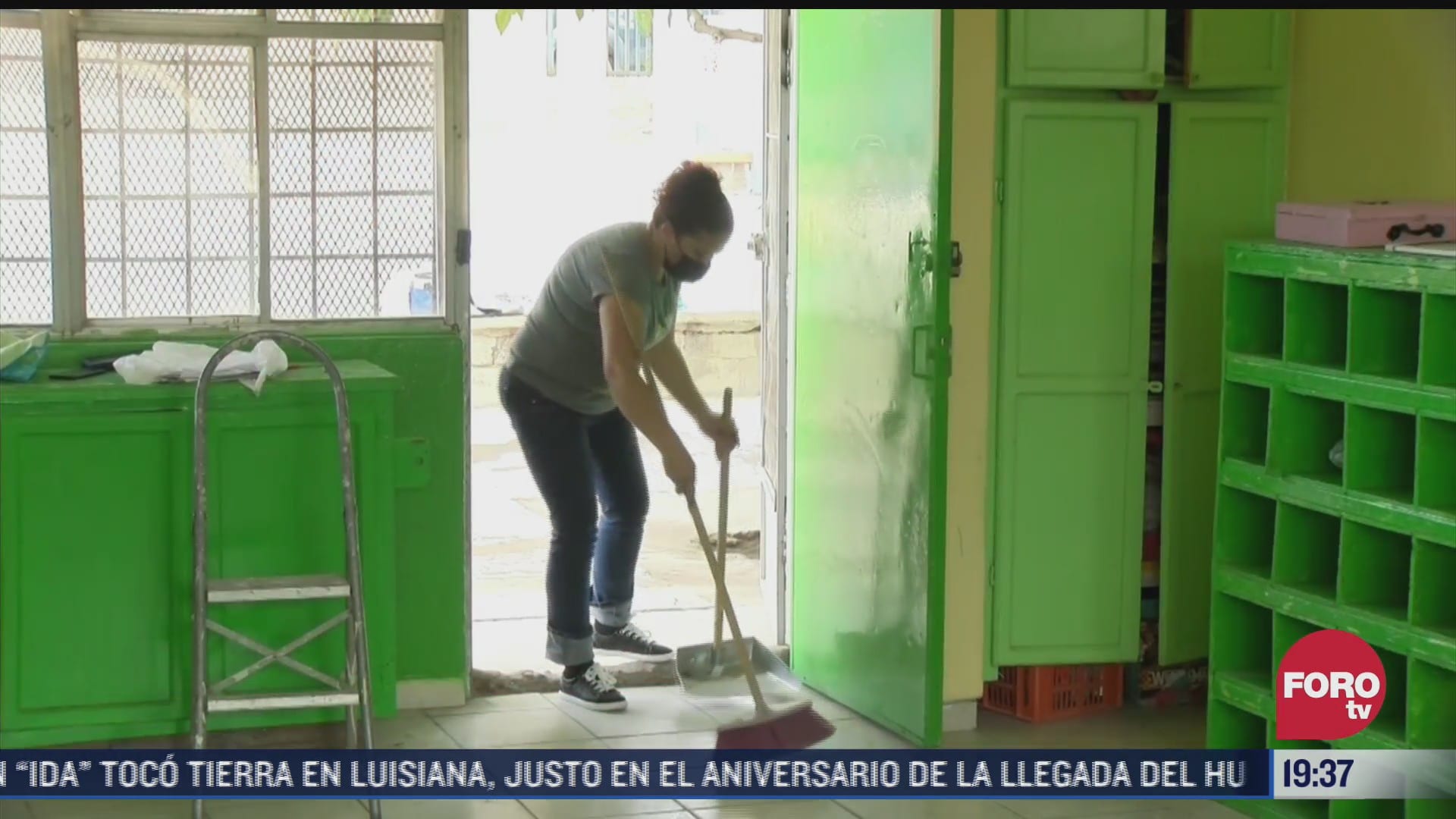 limpian escuelas por regreso a clases