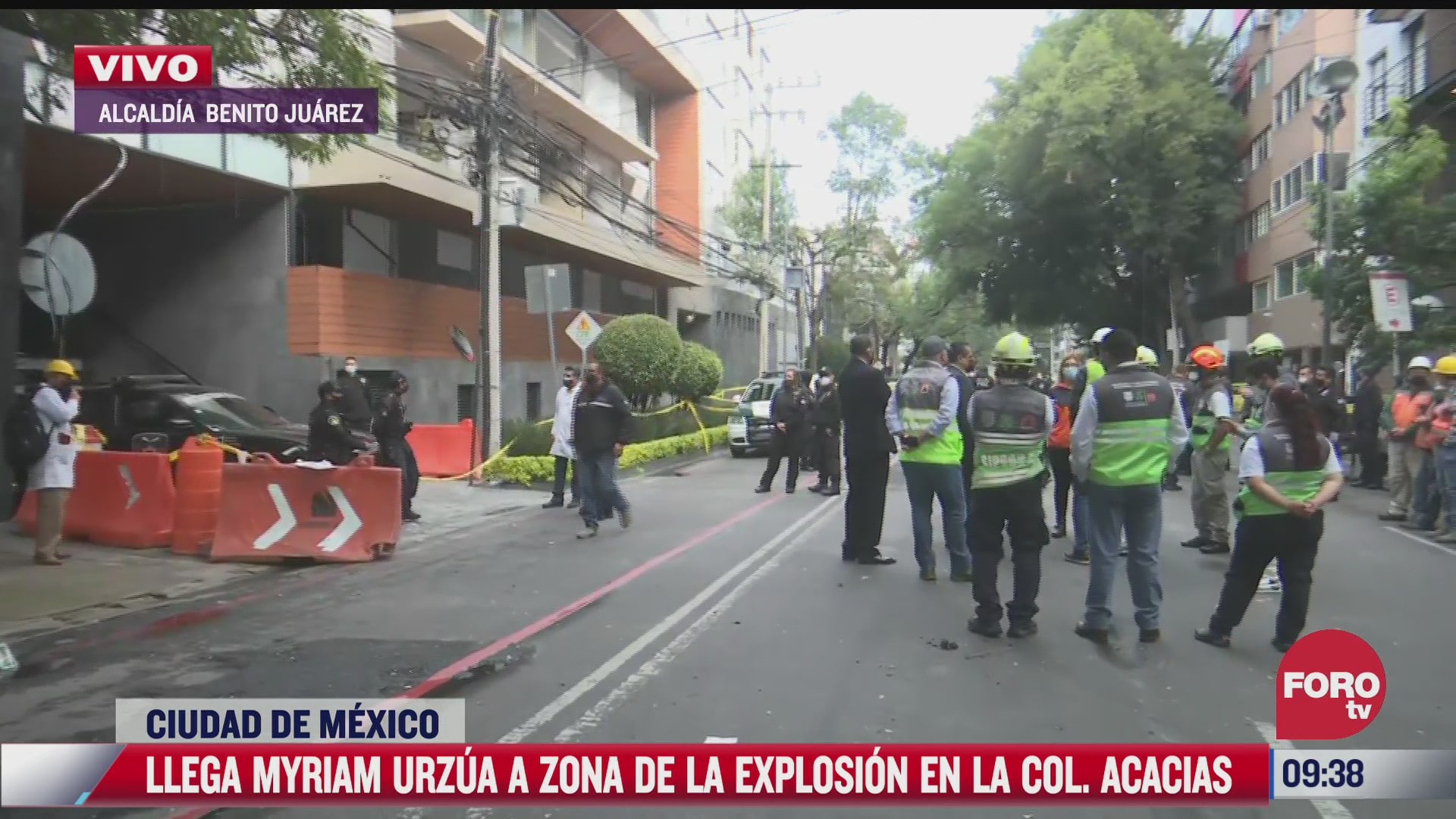 myriam urzua supervisa trabajos en edificio danado por explosion en avenida coyoacan