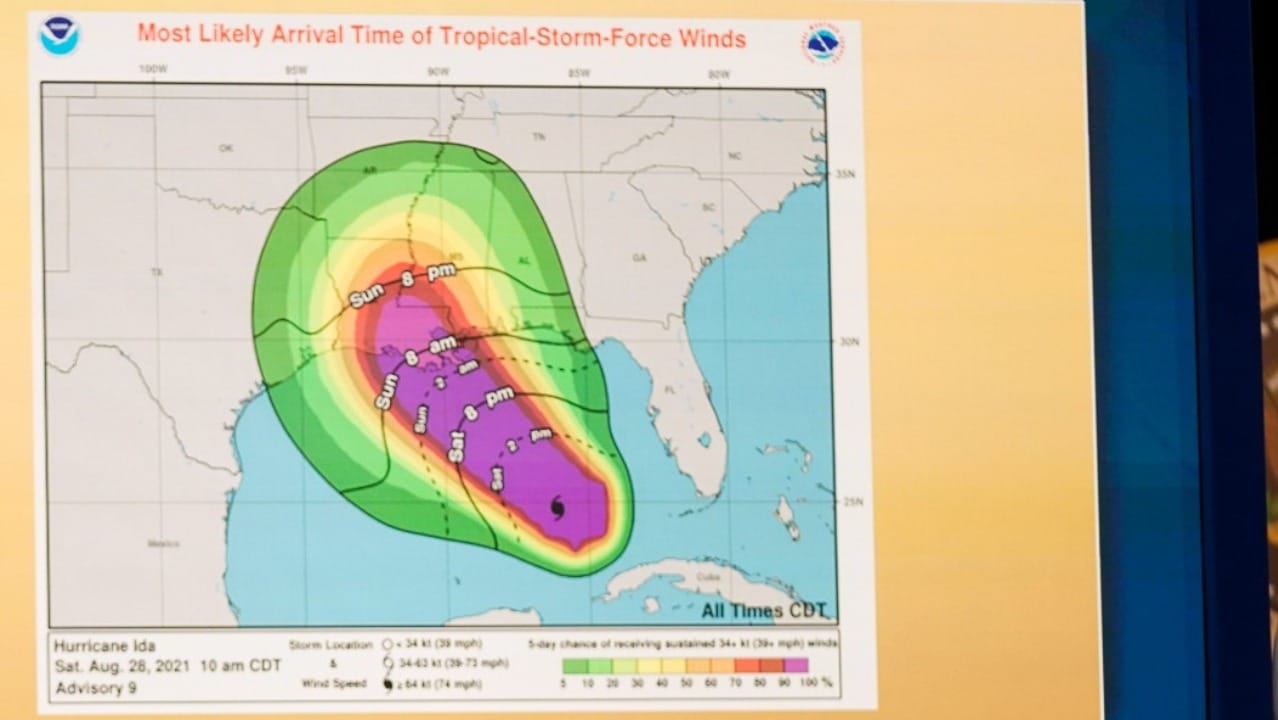 Ida se convierte en huracán de categoría 2 en su dirección hacia EEUU