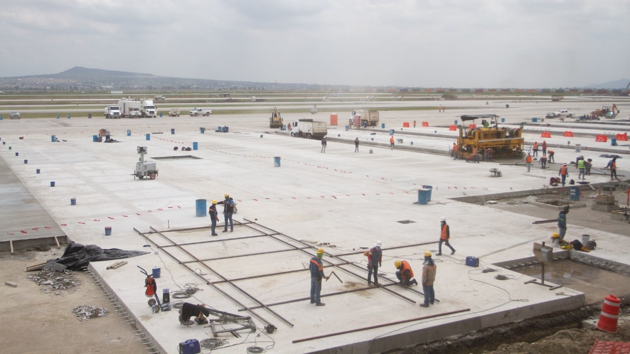 Fotografía que muestra las obras de construcción del Aeropuerto Internacional Felipe Angeles (AIFA) en Santa Lucía. Fuente: Cuartoscuro