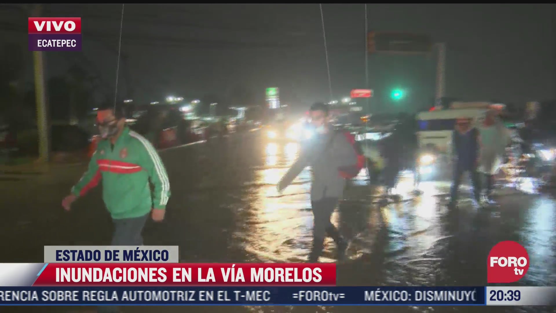 automoviles quedan varados por inundaciones en via morelos edomex