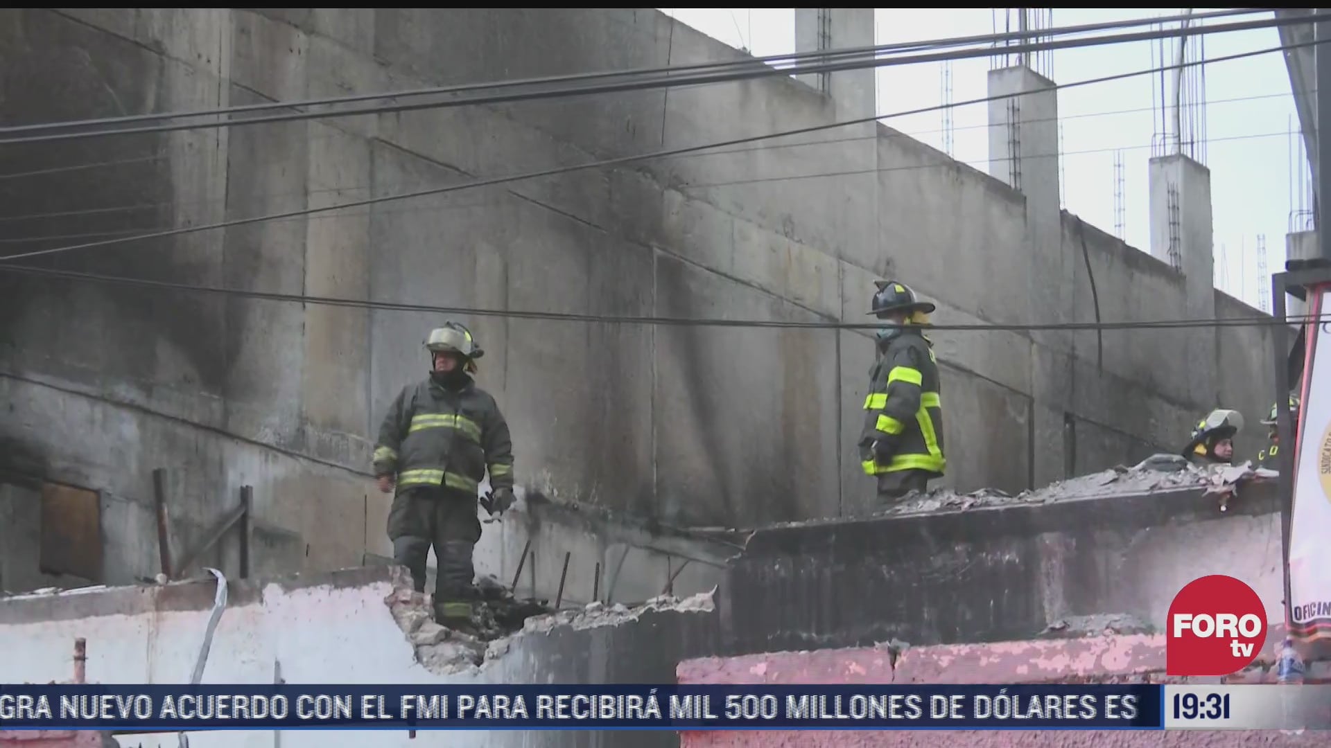 bomberos atienden emergencia en fabrica incendiada en cdmx