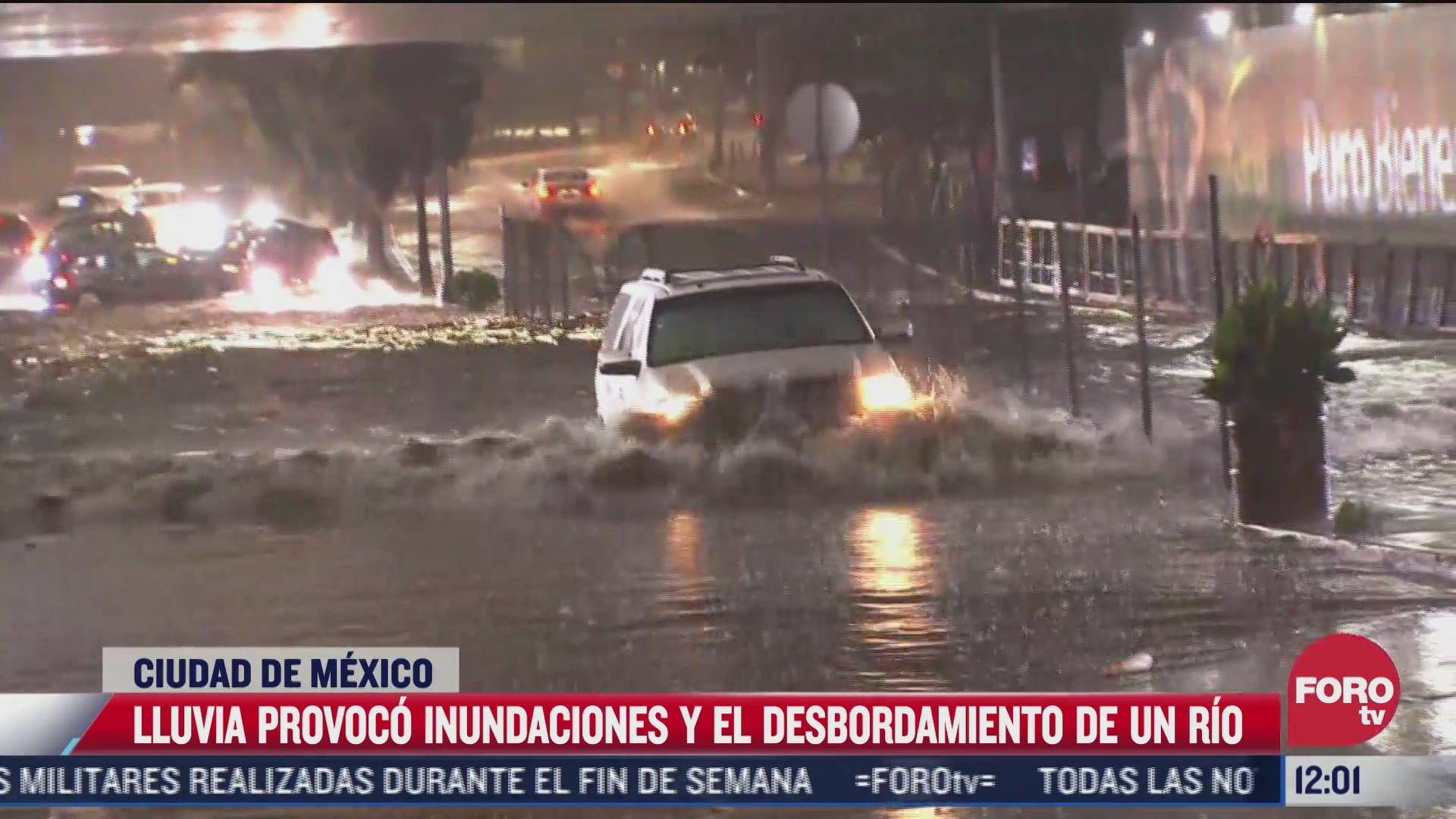calles inundadas y vehiculos flotando el saldo de las fuertes lluvias en cdmx