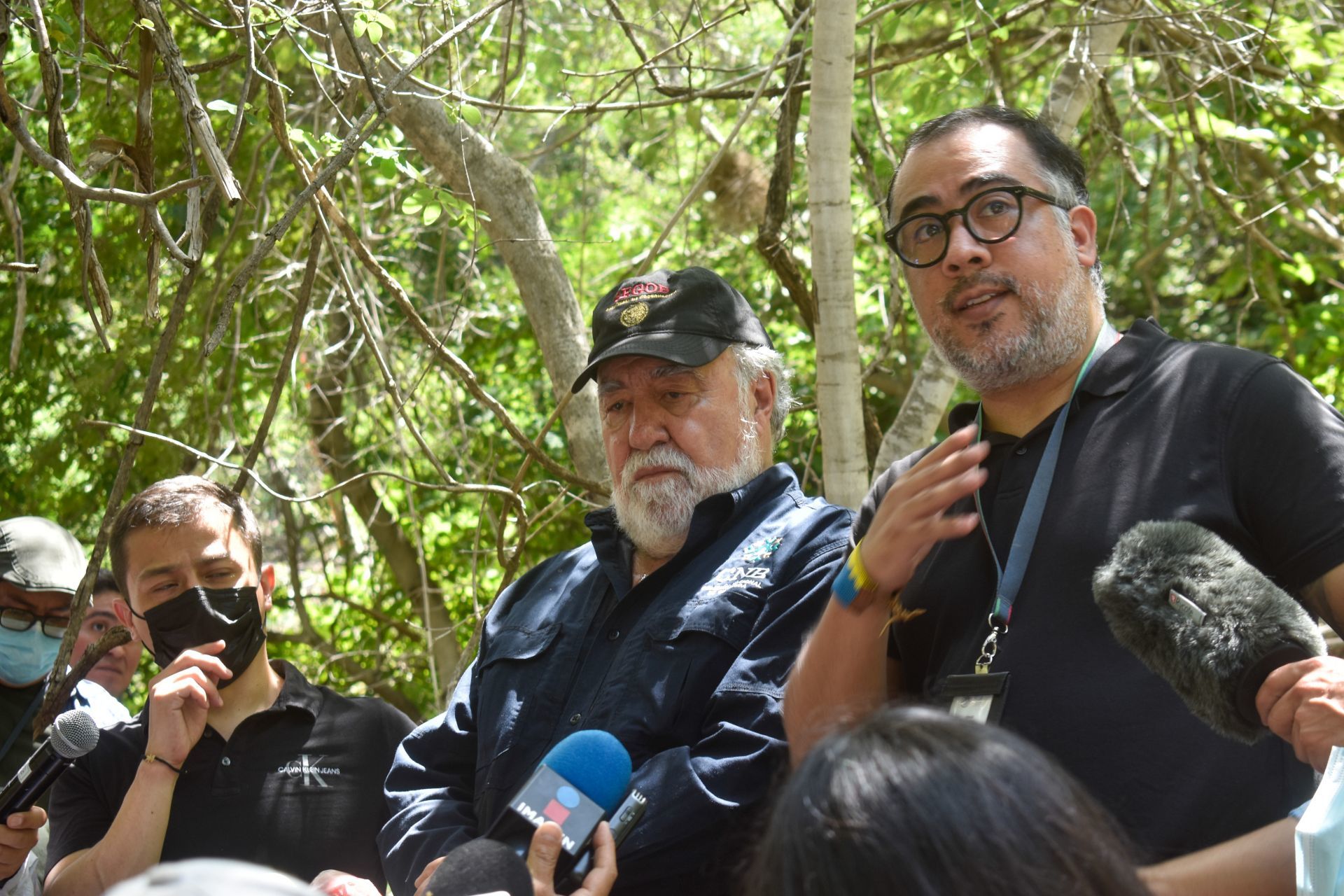 Alejandro Encinas y Omar Gómez Trejo realizaron un recorrido acompañados de medios de comunicación (Cuartoscuro)