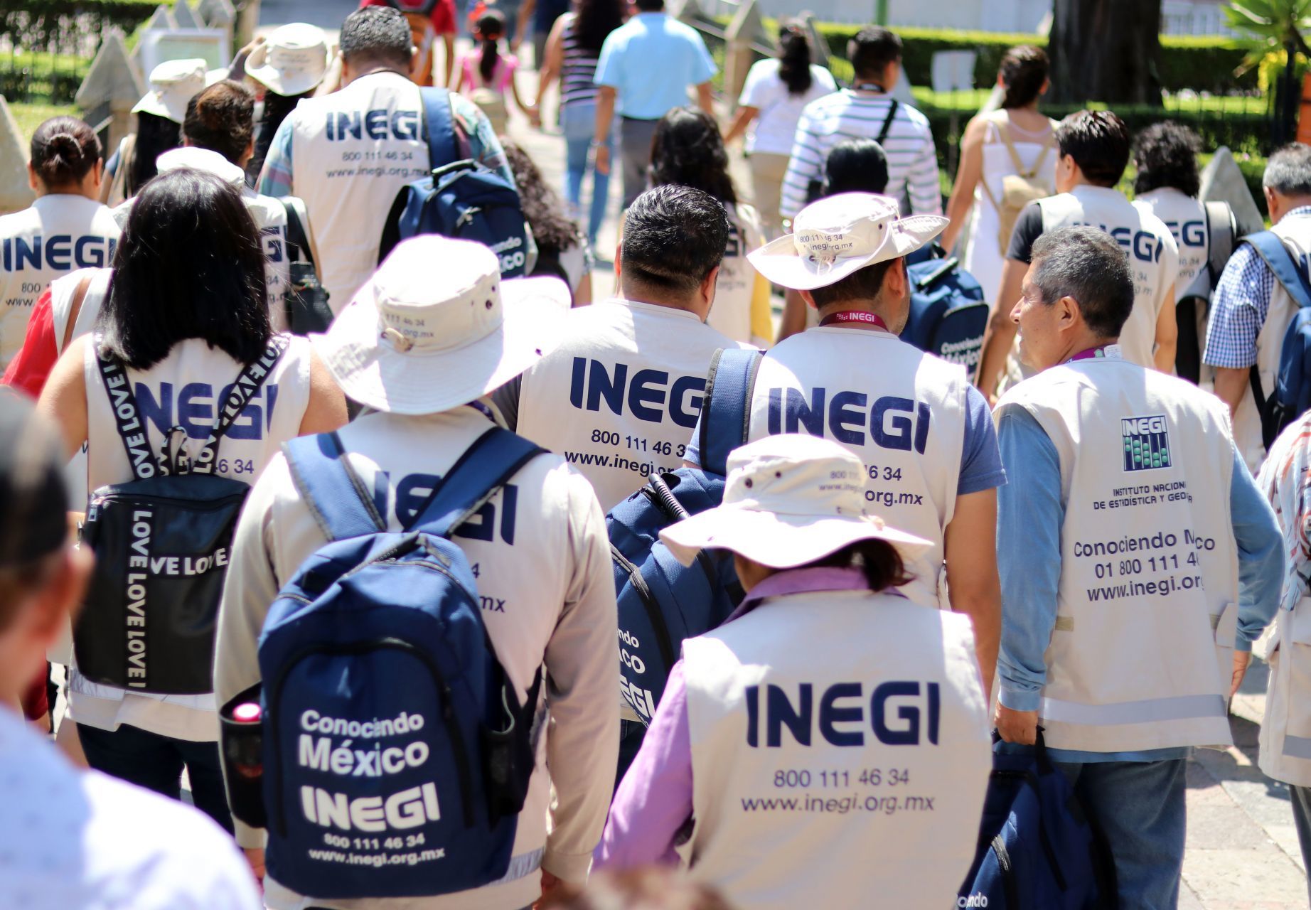 Trabajadores del Inegi durante el censo nacional