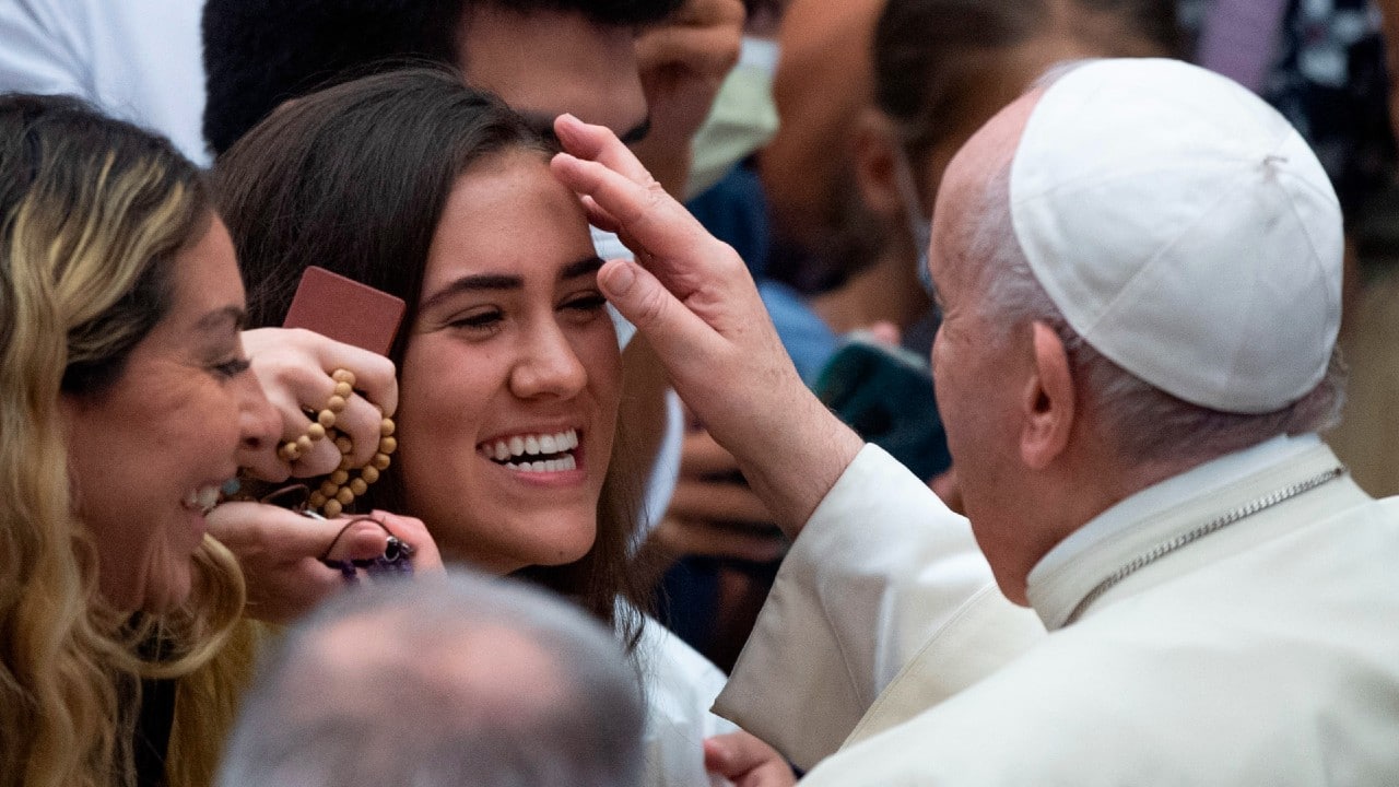 El papa Francisco afirma que aún existe la esclavitud de la mujer