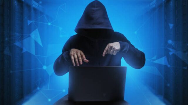 Fraudes bancarios cibernéticos superan a los cometidos en sucursales y cajeros