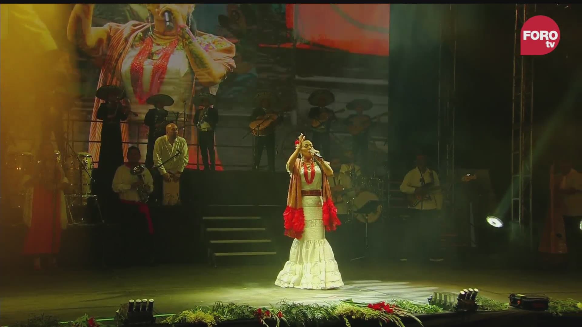 lila downs ofrece concierto tras la ceremonia del grito de independencia