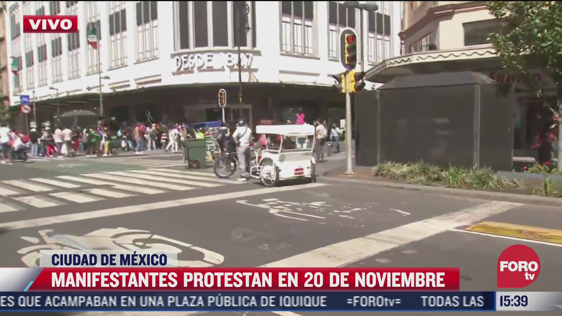 manifestantes protestan en 20 de noviembre en el centro historico de cdmx