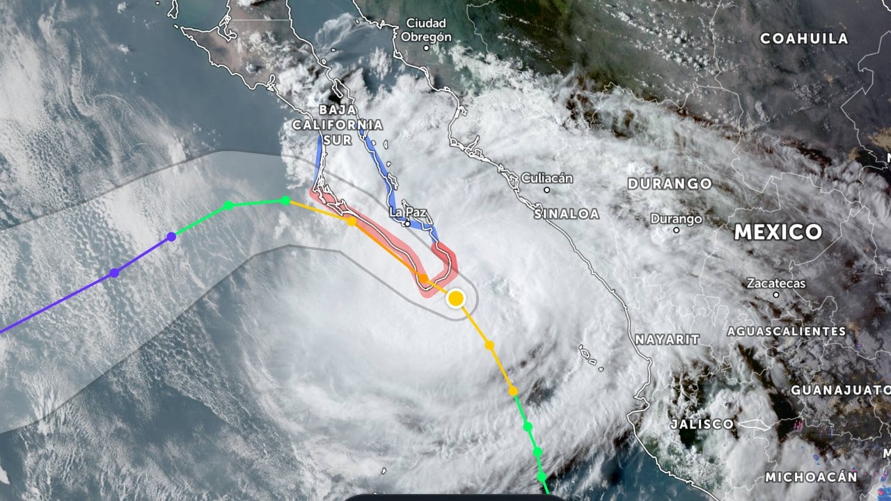 huracán Olaf, ciclón, Los Cabos, Baja California Sur, Zoom Earth
